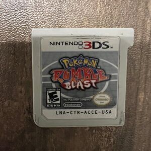 Nintendo 3DS Pokémon Rumble Blast Cartridge - White and Red